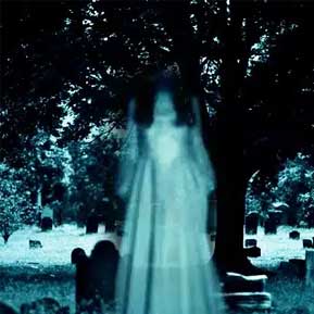 woman-ghost-graveyard